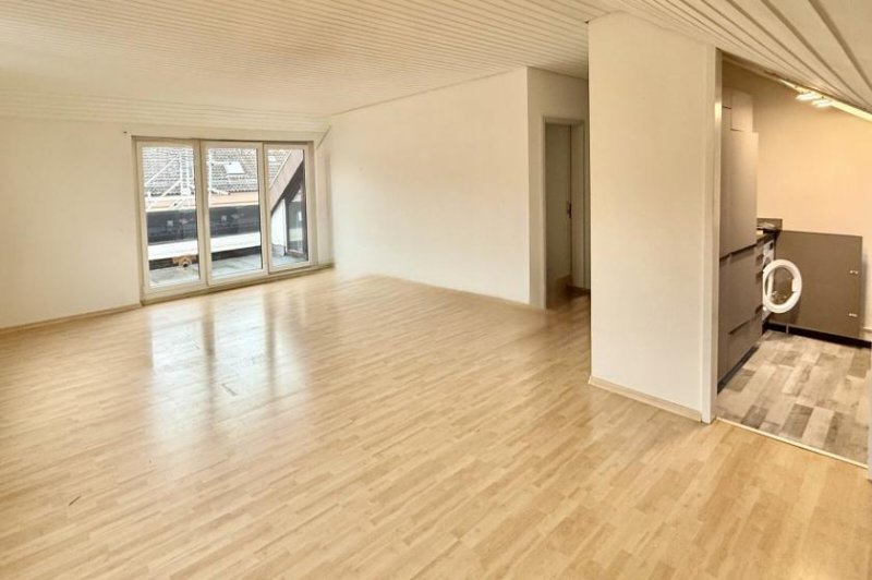 Büsingen am Hochrhein **Schickes Wohnen mit Teilrheinblick im Dachgeschoss** Wohnung kaufen