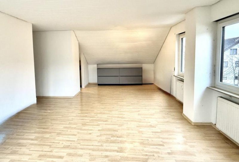 Büsingen am Hochrhein **Schickes Wohnen mit Teilrheinblick im Dachgeschoss** Wohnung kaufen