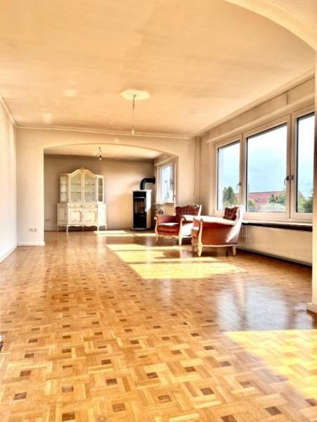 Aach (Landkreis Konstanz) Vom ersten Blick verliebt – Wohntraum mit Garten und Wintergarten in Aach Haus kaufen