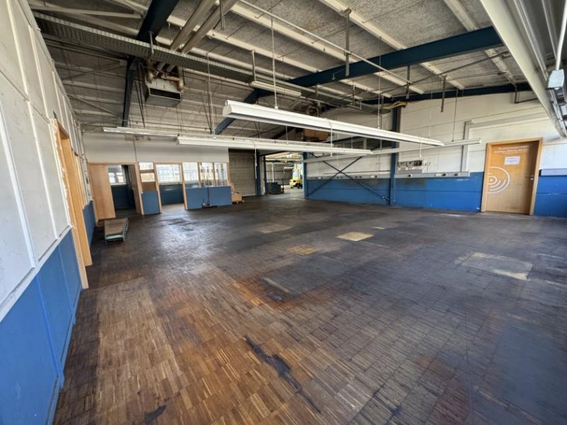 Tuttlingen PROVISIONSFREI - 1.100 m² Powerfläche – Produktionshalle in gefragtem Gewerbegebiet in Tuttlingen Gewerbe kaufen