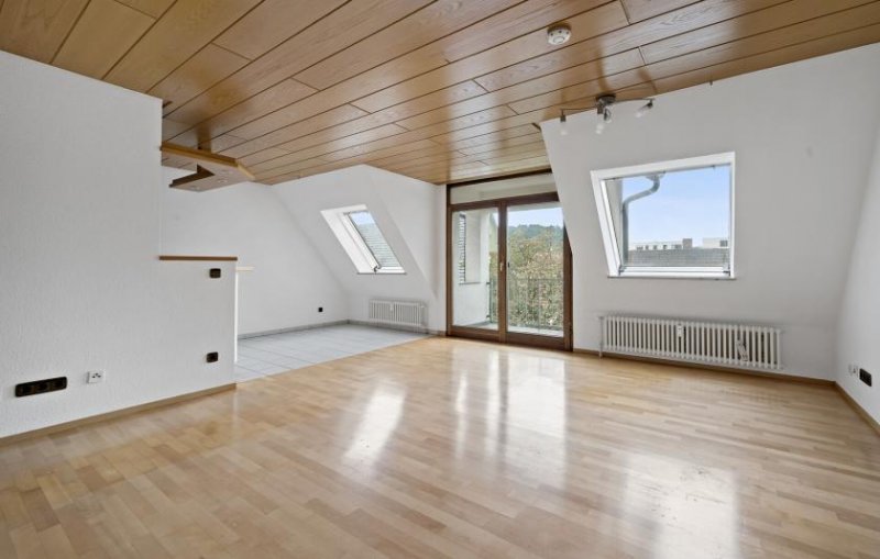 Tuttlingen PROVISIONSFREI - Charmante Wohnung im Zentrum, 5 Zimmer auf 2 Etagen mit Balkon Wohnung kaufen