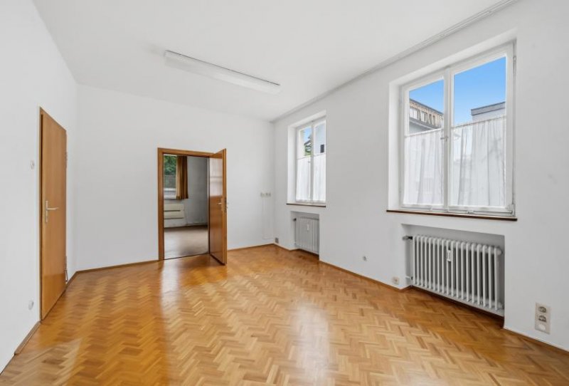 Tuttlingen PROVISIONSFREI- Kapitalanlage mit Potenzial: Mehrfamilienhaus mit 4 Einheiten- bezugsfrei- Haus kaufen