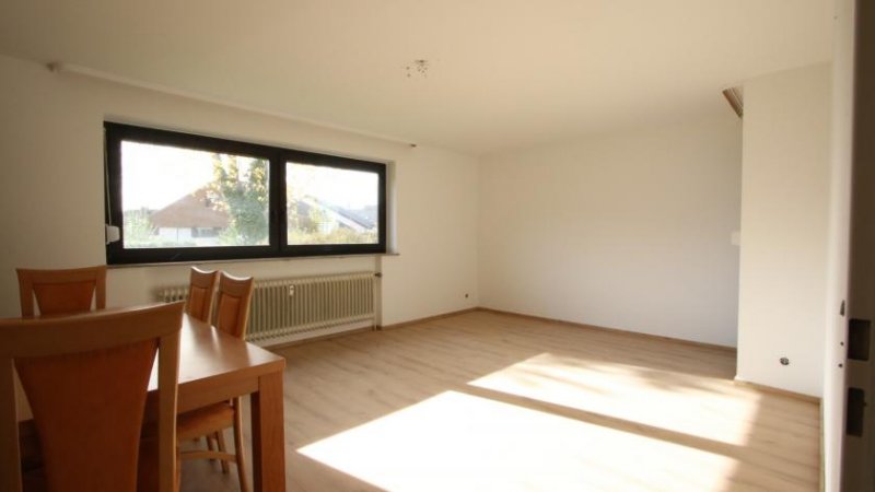 Rietheim-Weilheim PROVISIONSFREI- 2-Zimmerwohnung mit Loggia in Rietheim
-bezugsfrei- Wohnung kaufen