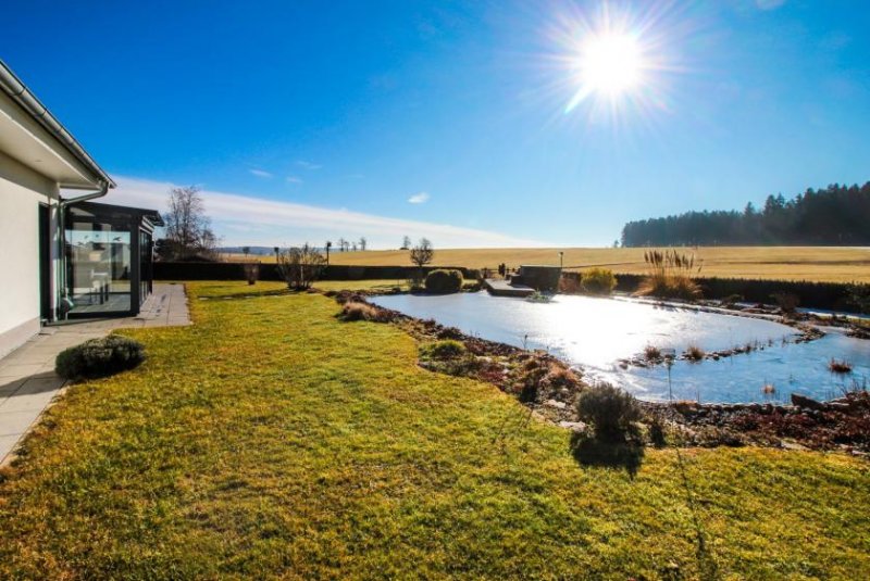 Eschbronn Exklusiver Bungalow mit Schwimmteich, Preis VB, Besichtigung lohnt sich Haus kaufen