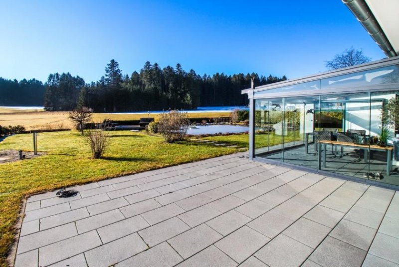 Eschbronn Exklusiver Bungalow mit Schwimmteich, Preis VB, Besichtigung lohnt sich Haus kaufen