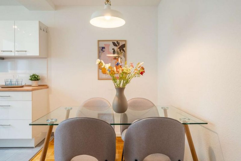 Freiburg im Breisgau 4-ZIMMER-WOHNUNG MIT 2 GARAGENSTELLPLÄTZEN & BALKON IN FREIBURG-LITTENWEILER Wohnung kaufen