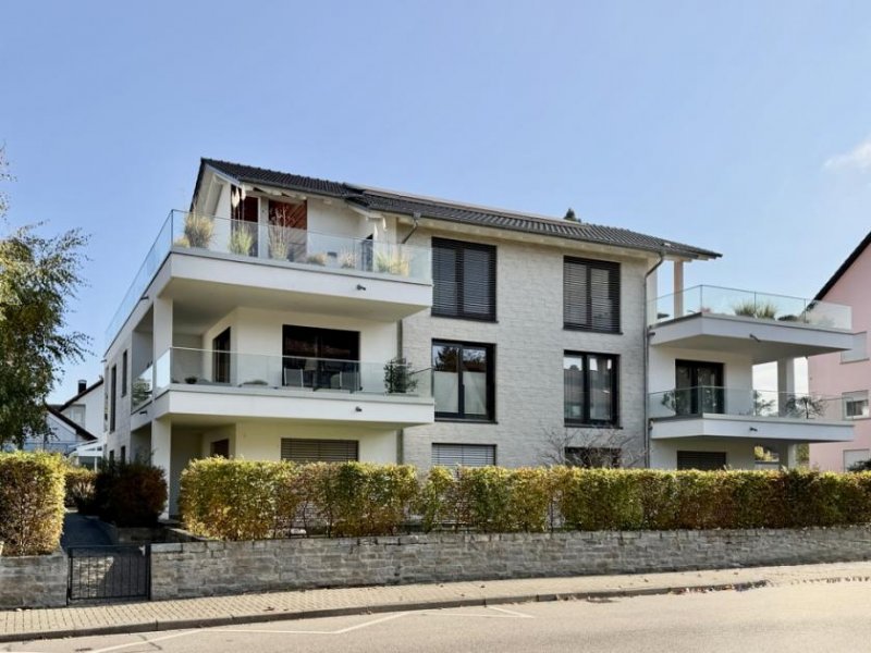 Bad Krozingen Exklusives Mehrfamilienhaus in bester Lage -
Ideal auch als Generationenhaus Haus kaufen