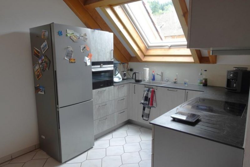 Kandern 3 Zi.-ETW im DG/Dachspitz mit EBK, Balkon & TG Wohnung kaufen