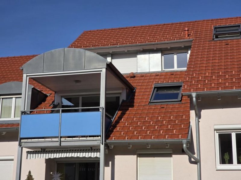 Kandern 3 Zi.-ETW im DG/Dachspitz mit EBK, Balkon & TG Wohnung kaufen