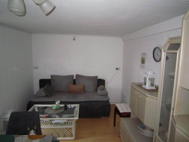 Kandern EFH mit ELW & Nebengebäude zentral in Kandern Haus kaufen