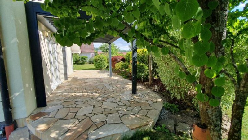 Kandern Freisteh. EFH / Carport / Terrasse / toller Garten! Haus kaufen