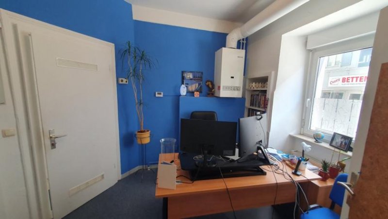 Kandern Wohn- / Geschäftshaus mit Büro & 2 Wohnungen Haus kaufen