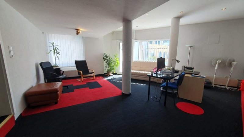 Kandern Wohn- / Geschäftshaus mit Büro & 2 Wohnungen Haus kaufen