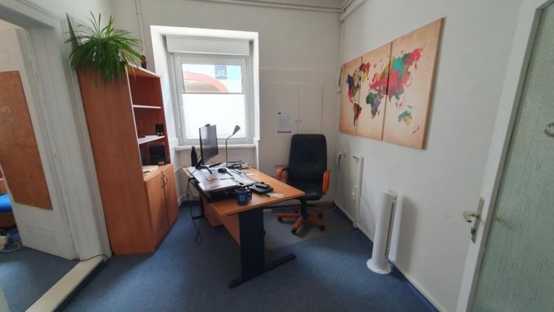 Kandern Wohn- / Geschäftshaus mit Büro & 2 Wohnungen Haus kaufen