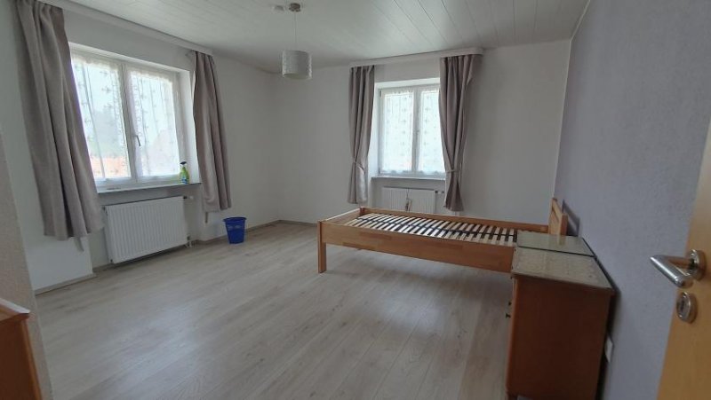 Efringen-Kirchen 1-2 FH mit 2 Ökonomiegebäuden, 2 Gar. & 2 Gärten Haus kaufen