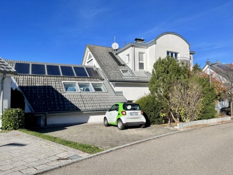 Schopfheim Villa mit 2 Wohneinheiten in bester Lage
-Fassade wird komplett saniert- Haus kaufen