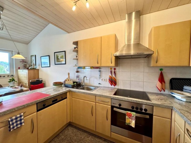 Waldshut-Tiengen Moderne Eleganz trifft auf zentrale Lage - Ihre 2,5-Zimmer-Wohnung mit Stellplatz in Waldshut-Tiengen Wohnung kaufen