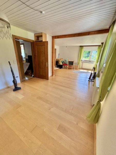Klettgau Einfamilienhaus mit großzügigem Grundstück und viel Freiraum Haus kaufen