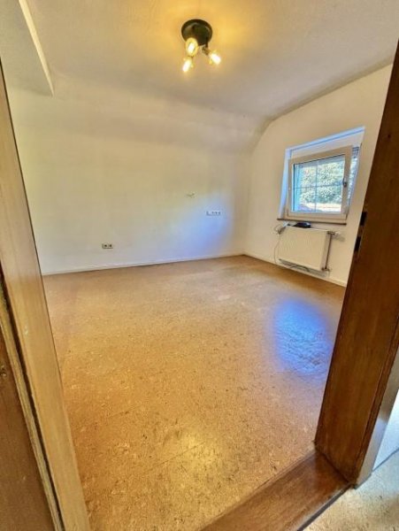 Klettgau Einfamilienhaus mit großzügigem Grundstück und viel Freiraum Haus kaufen