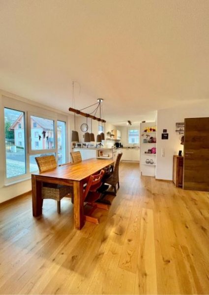 Stühlingen Stühlingen: Neuwertige 4 Zimmerwohnung im Obergeschoss Wohnung kaufen