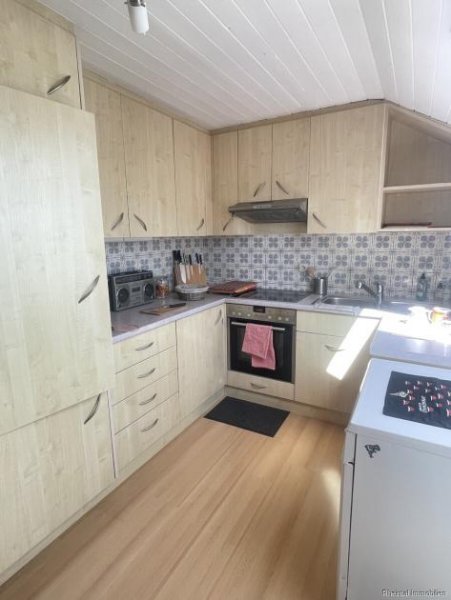 Küssaberg Charmante Dachgeschosswohnung mit großer Dachterrasse in Rheinheim Wohnung kaufen