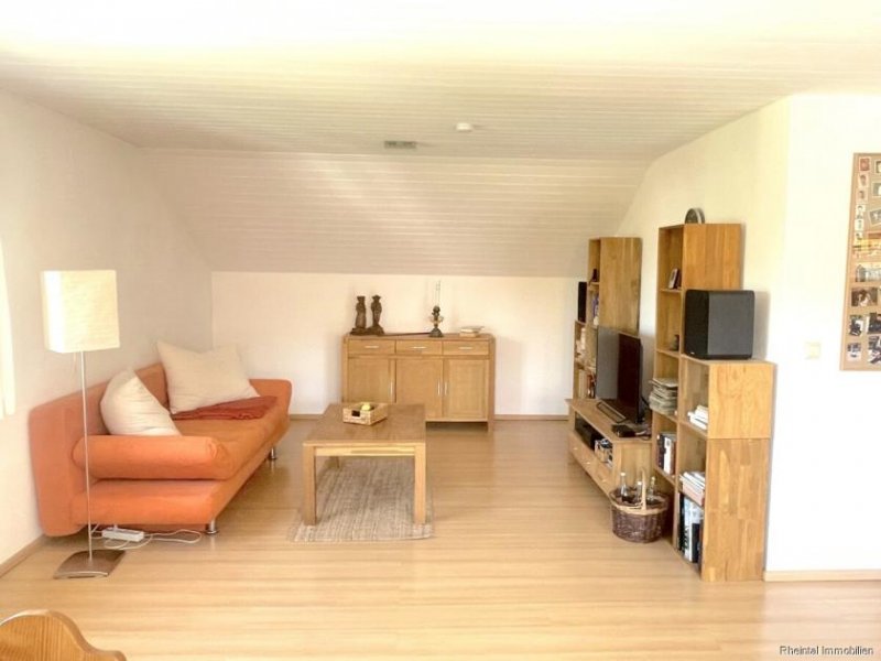Küssaberg Charmante Dachgeschosswohnung mit großer Dachterrasse in Rheinheim Wohnung kaufen