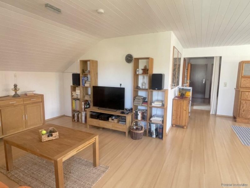 Küssaberg Charmante Dachgeschosswohnung mit großer Dachterrasse in Rheinheim Wohnung kaufen