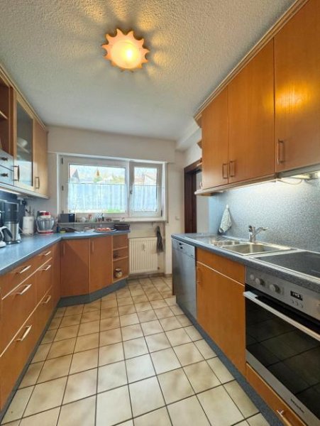 Küssaberg Dangstetten-Einfamilienhaus mit Doppelgarage und Einliegerwohnung-Wohnen und Arbeiten unter einem Dach -an der schweizer Grenze