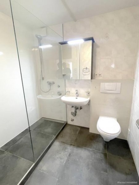 Küssaberg Sanierte, zentral gelegene 2-Zimmer-Wohnung in Kadelburg Wohnung kaufen