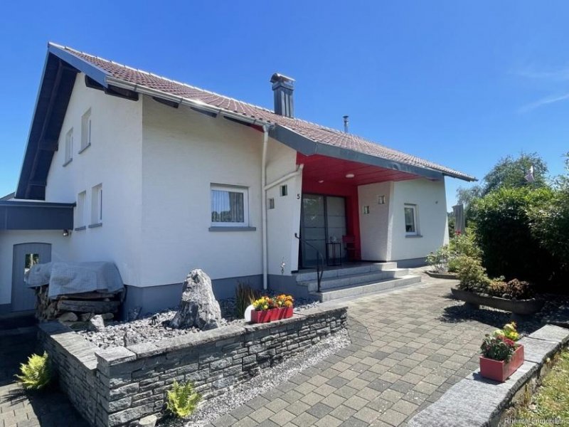 Wutöschingen RESERVIERT - Ein Zuhause zum Ankommen – Exklusives Familienhaus mit Wintergarten & traumhaftem Garten Haus kaufen