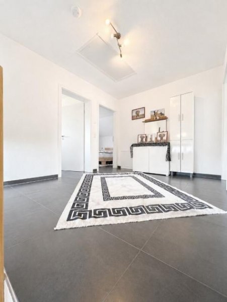 Jestetten Modernes Einfamilienhaus mit zusätzlichem Wohnkeller & großem Traumgrundstück in Jestetten! Haus kaufen