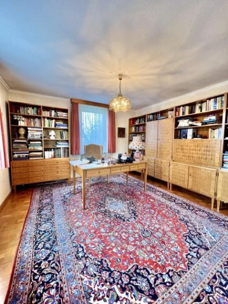 Jestetten Seltenes Angebot: Zentral gelegenes Einfamilienhaus mit attraktivem Grundstück Haus kaufen