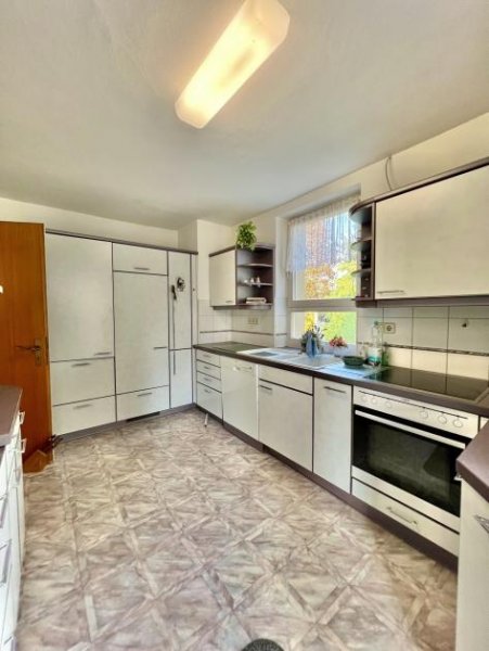 Jestetten Seltenes Angebot: Zentral gelegenes Einfamilienhaus mit attraktivem Grundstück Haus kaufen