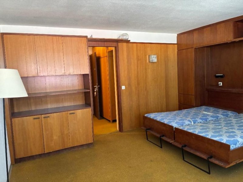 St. Blasien 1-Zimmer-Appartement mit Südwest-Balkon – renovierungsbedürftige Gelegenheit mit individuellem Gestaltungspotenzial Wohnung
