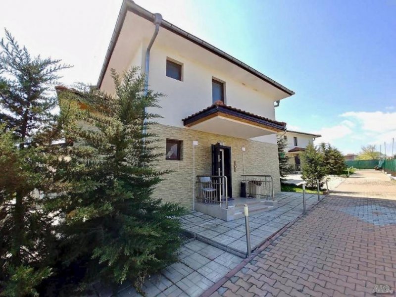 Burgas Interessantes Haus für eine grosse Familie oder Seniorengemeinschaft bei Burgas Haus kaufen