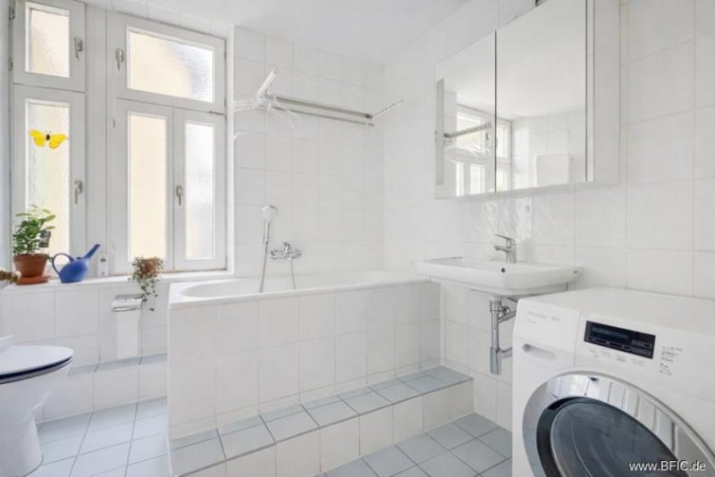 München Charmante Altbauwohnung mit Balkon im Münchner Westend Wohnung kaufen