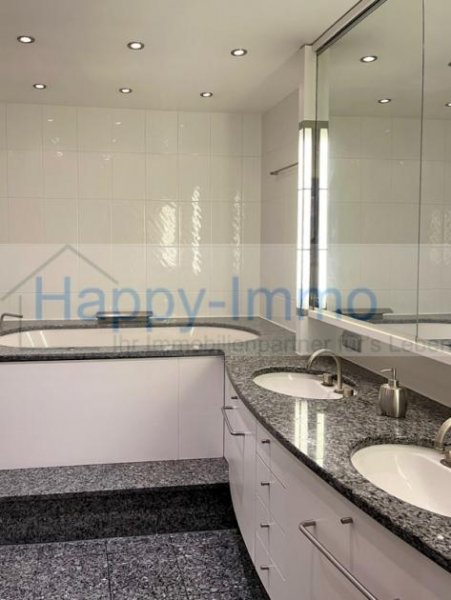 München Lichtdurchflutetes City-Loft mit Kamin & Südterrasse im Glockenbachviertel Wohnung kaufen