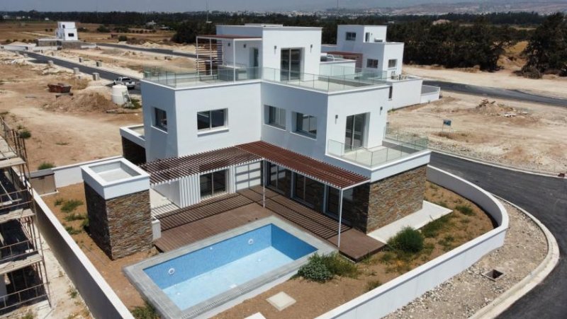 Geroskipou "Luxury Living by the Mediterranean - Your Dream Villa in Cyprus Awaits!" Haus kaufen
