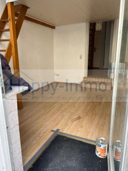 München mit Genehmigung für DG Ausbau als Wh bezugsfrei - 1 Zi-DG App und 1 Zimmer Gewerbeeinheit im EG Gewerbe kaufen