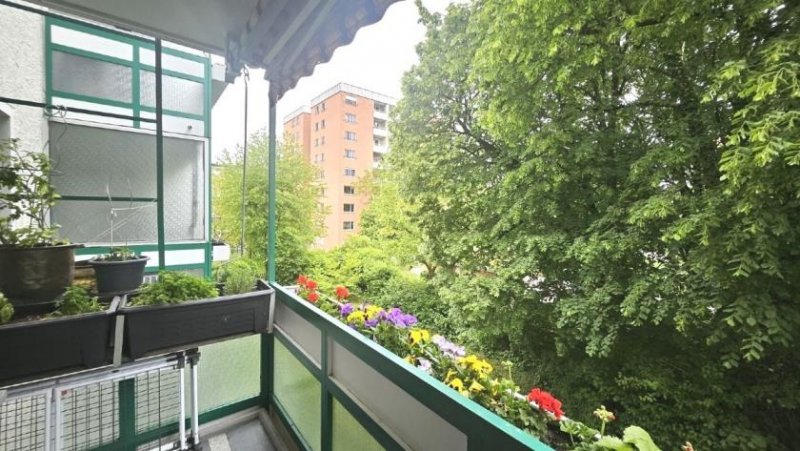 München Gemütliche 4-Zimmer Wohnung in Kleinhadern ideal für Familien Wohnung kaufen