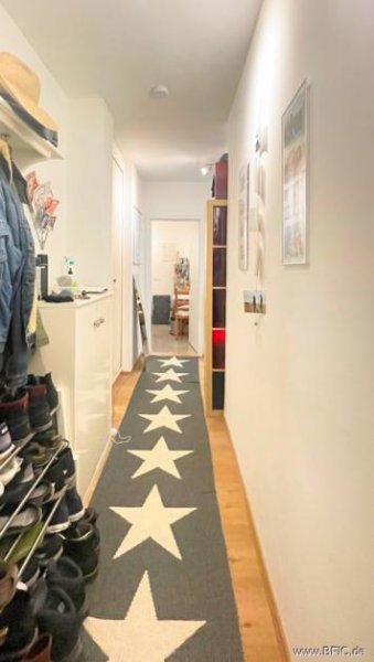 München sofort bezugsfrei: helle grosse renovierte 1-Zi.-Whg. mit Balkon in Moosach Wohnung kaufen