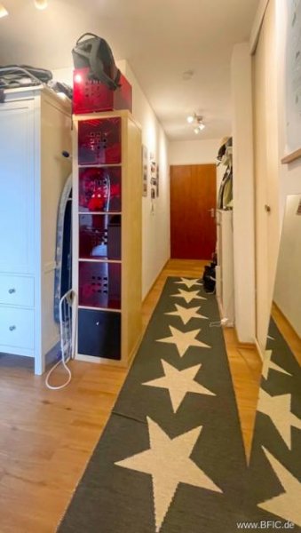 München sofort bezugsfrei: helle grosse renovierte 1-Zi.-Whg. mit Balkon in Moosach Wohnung kaufen