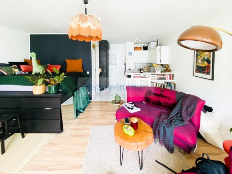 München ruhige Innenhoflage / Süd-Loggia / EBK / weißes Bad / 1 Zi ETW 2. OG Wohnung kaufen