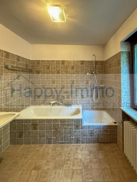 München renovierungsbedürftige DHH in Alt-Solln - Bezugsfrei - mit Garage Haus kaufen