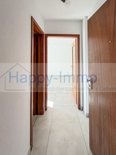 München bezugsfreie und renovierte Dachgeschosswohnung in ruhiger Innenhoflage Wohnung kaufen