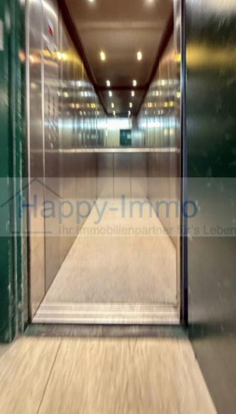 München bezugsfreies 1 Zimmer Appartement im 4. OG mit Kfz-Stellplatz Wohnung kaufen