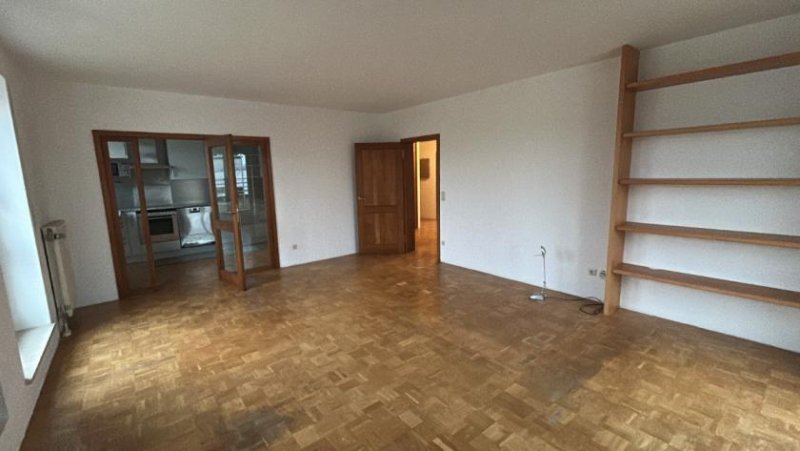 München *** Familien aufgepasst *** Attraktive Dachterrassenwohnung mit Fernblick – ideal für Eigennutzer Wohnung kaufen