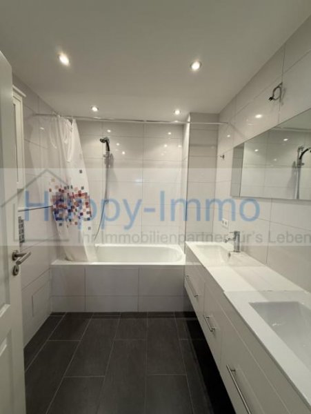 Unterhaching helle 3 Zimmerwohnung im Hochparterre mit Südbalkon + TG - bezugsfrei Wohnung kaufen