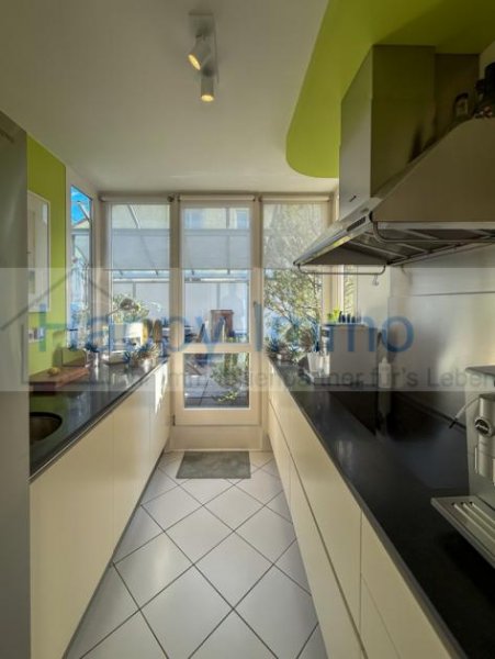 Taufkirchen traumhafte und bezugsfreie Galerie Maisonette Wohnung in Taufkirchen / TG / EBK / Dachterrasse Wohnung kaufen