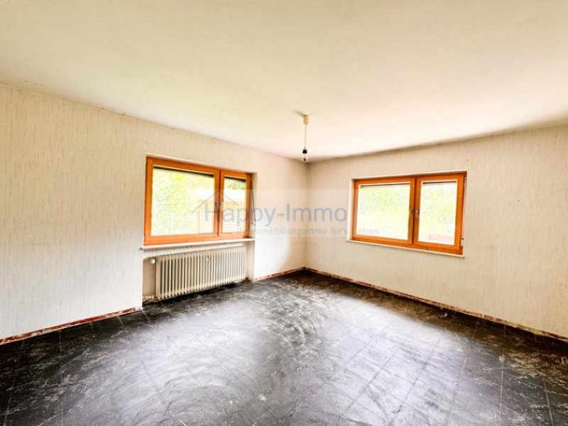 Sauerlach -bezugsfreies 2 Familienhaus mit ausgebauten DG - Grundstück Südausrichtung Haus kaufen
